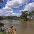 kenia-samburu-np-uasu-nyeru-fluss-www_02